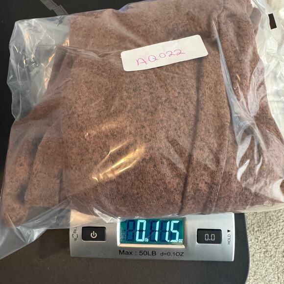 ModCloth Women’s 1X Brown Cowl Neck Tunic Top Long Sleeve Stretch Knit - Picture 8 of 8